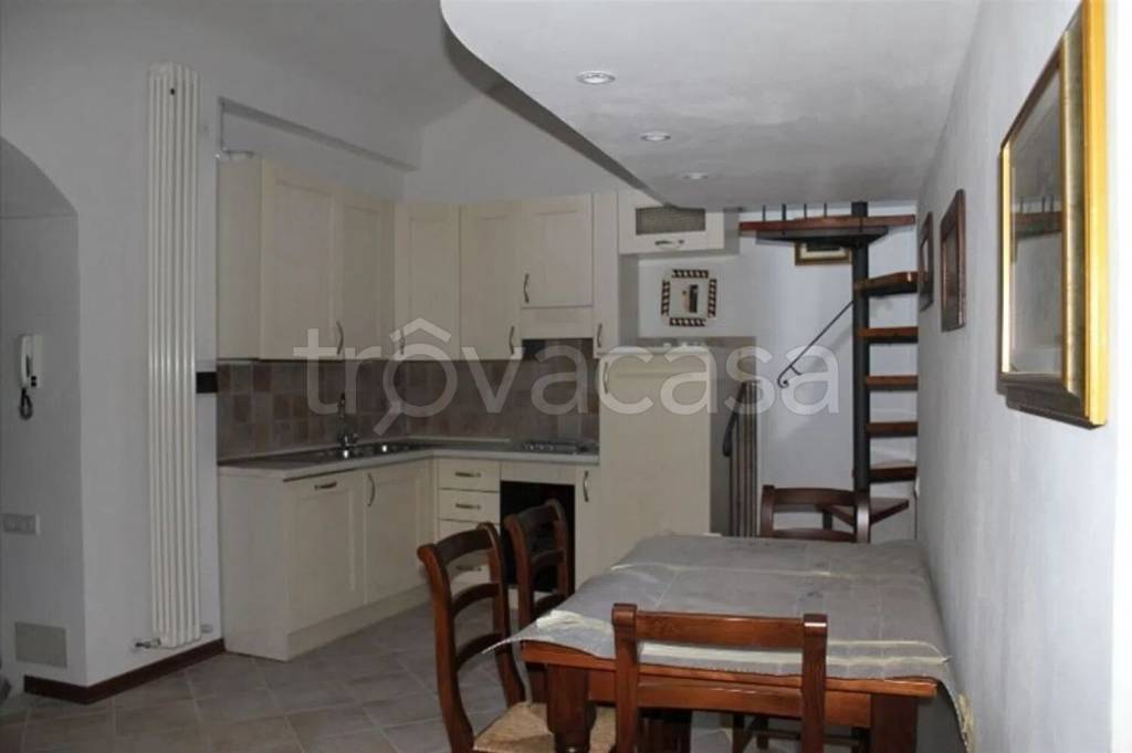 casa indipendente in vendita a Rapolano Terme