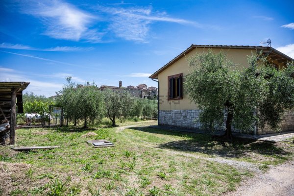 casa indipendente in vendita a Rapolano Terme