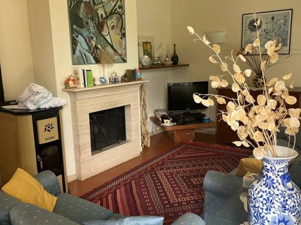 casa indipendente in vendita a Rapolano Terme in zona Serre di Rapolano