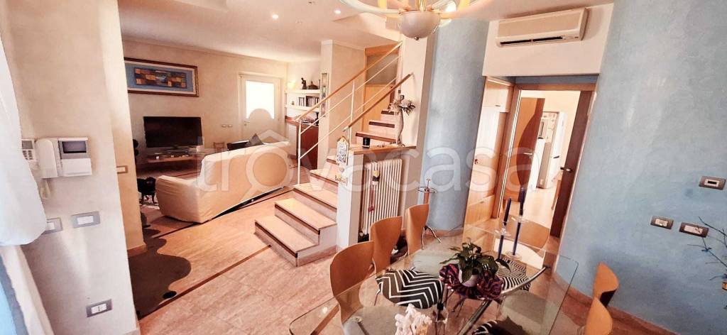 casa indipendente in vendita a Rapolano Terme