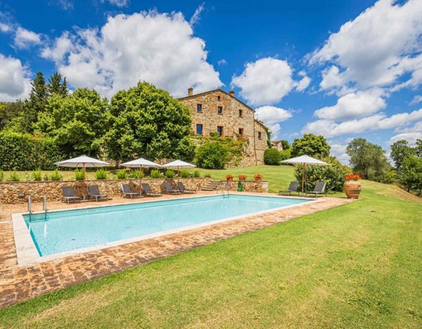 casa indipendente in vendita a Rapolano Terme in zona San Gimignanello