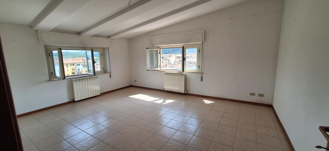 appartamento in vendita a Rapolano Terme in zona Armaiolo