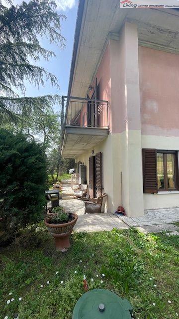 casa indipendente in vendita a Rapolano Terme in zona Armaiolo