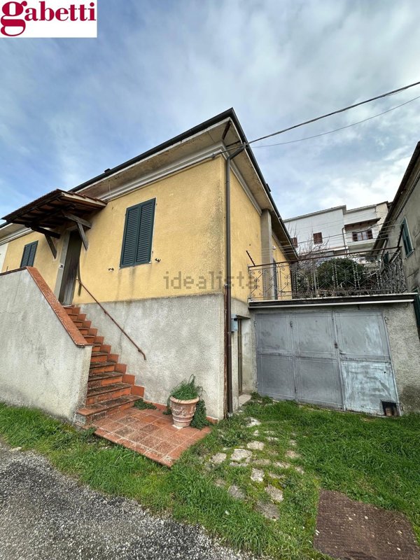 casa indipendente in vendita a Rapolano Terme in zona Serre di Rapolano