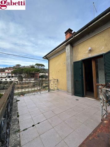 casa indipendente in vendita a Rapolano Terme in zona Serre di Rapolano
