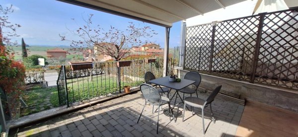 esavano in vendita a Rapolano Terme in zona Serre di Rapolano