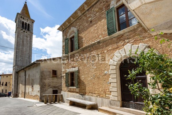casa indipendente in vendita a Rapolano Terme in zona Serre di Rapolano