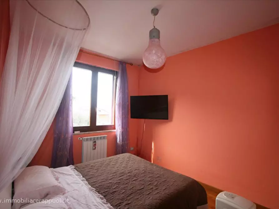 casa indipendente in vendita a Rapolano Terme in zona Serre di Rapolano