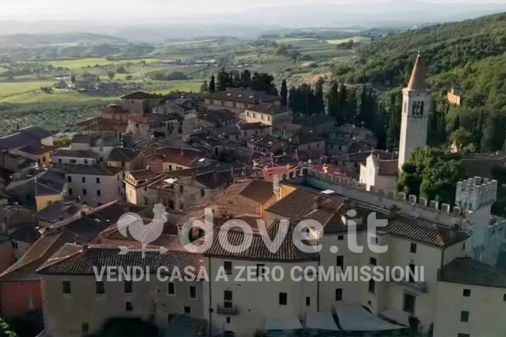 casa indipendente in vendita a Rapolano Terme in zona Serre di Rapolano