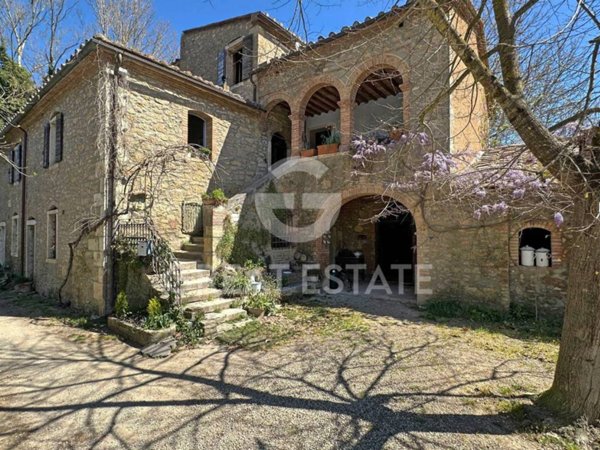 casa indipendente in vendita a Rapolano Terme