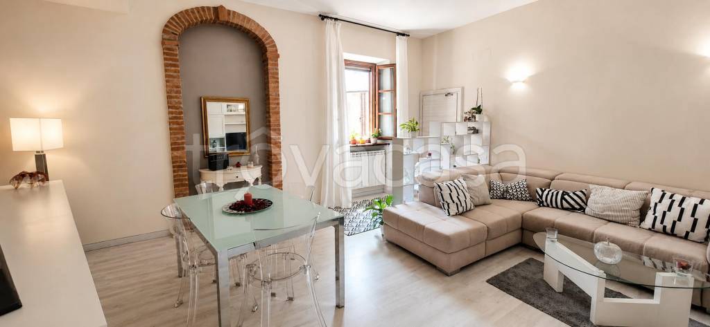 casa indipendente in vendita a Rapolano Terme in zona Armaiolo