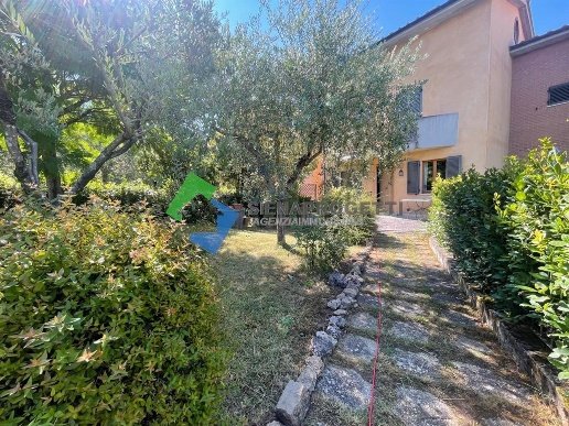 appartamento in vendita a Rapolano Terme in zona Serre di Rapolano