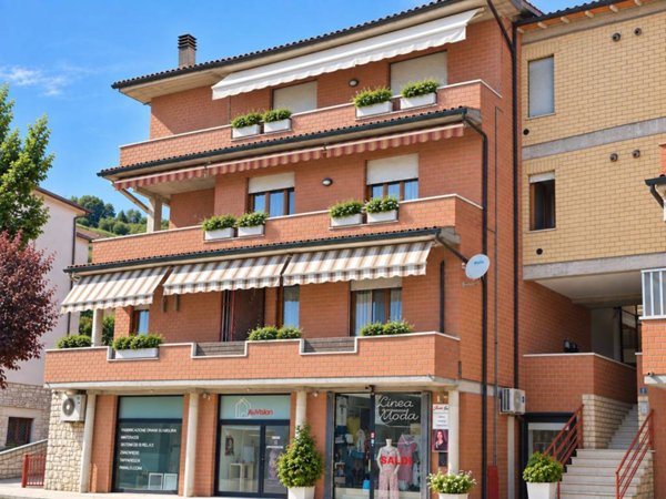 appartamento in vendita a Rapolano Terme in zona Serre di Rapolano