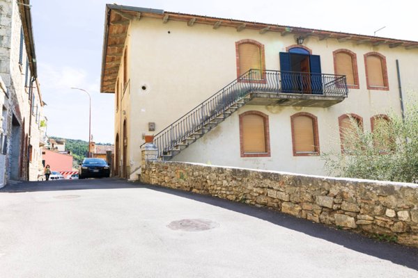 casa indipendente in vendita a Rapolano Terme in zona Armaiolo