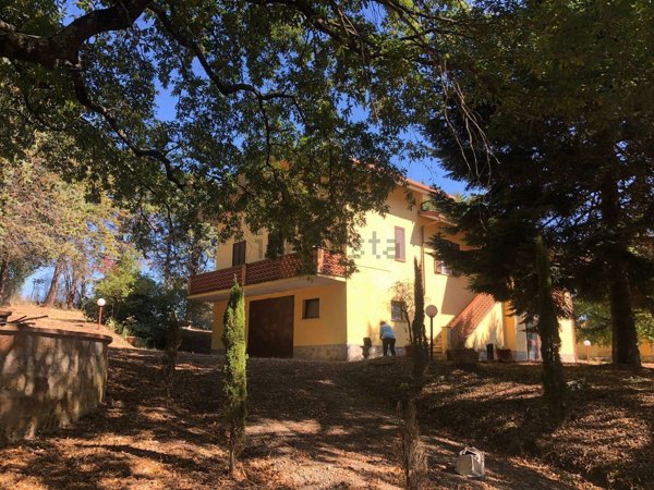 pentavano in vendita a San Casciano dei Bagni
