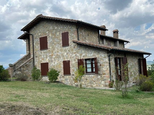 casa indipendente in vendita a San Casciano dei Bagni in zona Celle sul Rigo