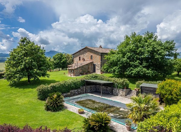 esavano in vendita a San Casciano dei Bagni