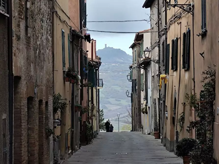 intera palazzina in vendita a San Casciano dei Bagni in zona Celle sul Rigo