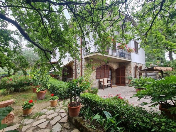 casa indipendente in vendita a San Casciano dei Bagni
