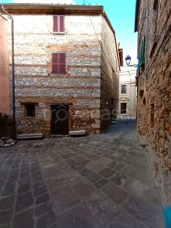 casa indipendente in vendita a San Casciano dei Bagni in zona Celle sul Rigo