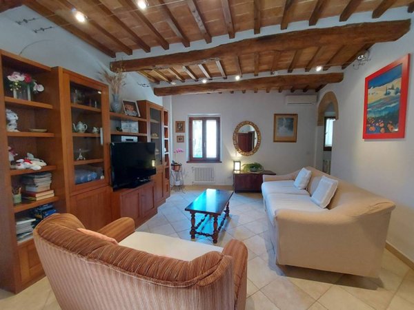 intera palazzina in vendita a San Gimignano