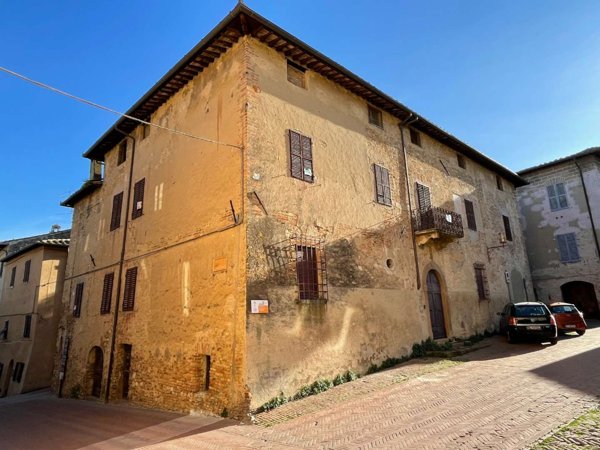 intera palazzina in vendita a San Gimignano