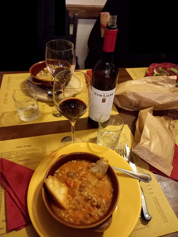 negozio in vendita a San Gimignano