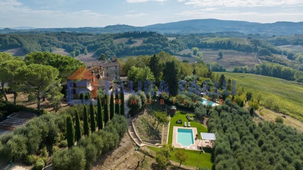 esavano in vendita a San Gimignano