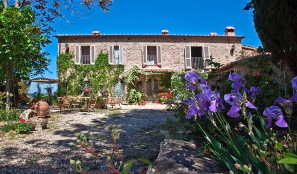 casa indipendente in vendita a San Quirico d'Orcia