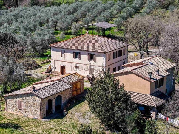 casale in vendita a San Quirico d'Orcia