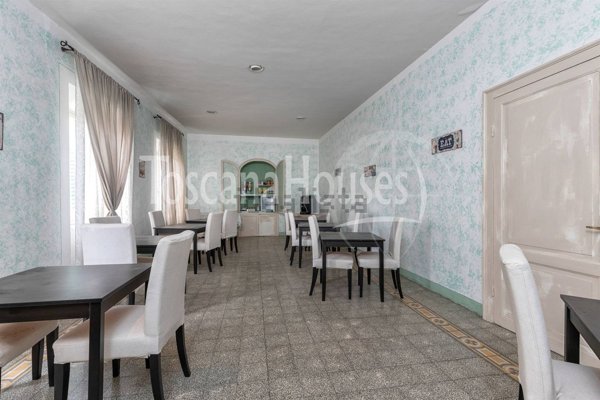 locale di sgombero in vendita a San Quirico d'Orcia