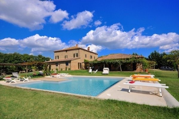 casa indipendente in vendita a San Quirico d'Orcia