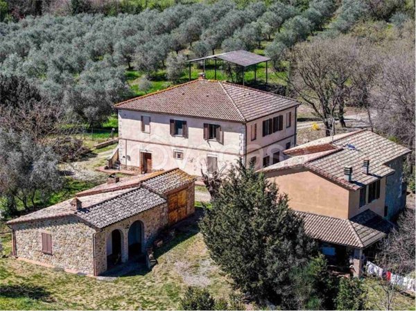 ufficio in vendita a San Quirico d'Orcia