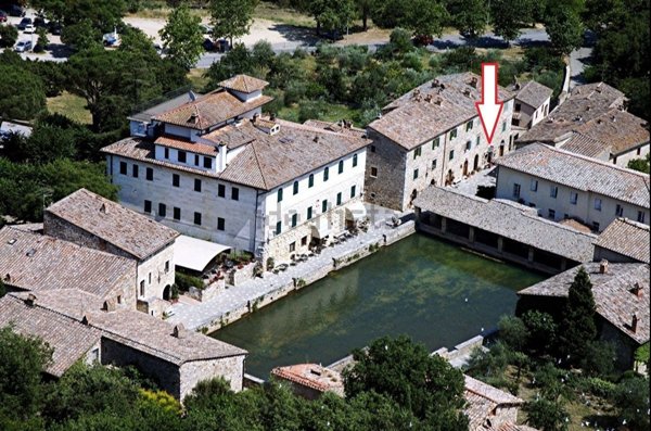 negozio in vendita a San Quirico d'Orcia in zona Bagno Vignoni
