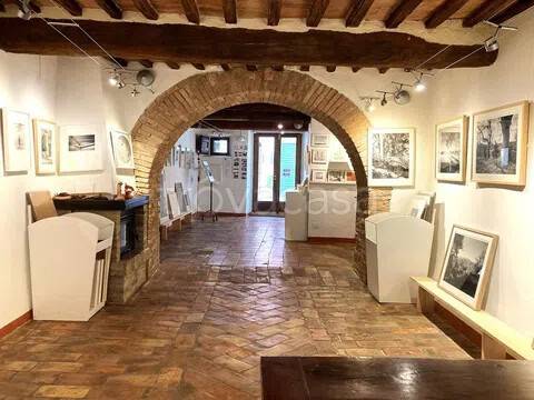 negozio in vendita a San Quirico d'Orcia in zona Vignoni