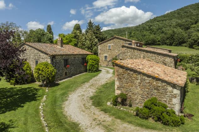 casa indipendente in vendita a Sarteano