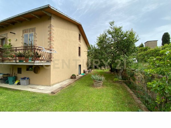 casa indipendente in vendita a Sarteano