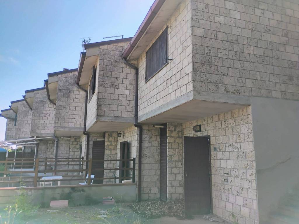 casa indipendente in vendita a Sarteano