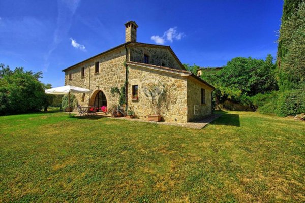 casa indipendente in vendita a Sarteano