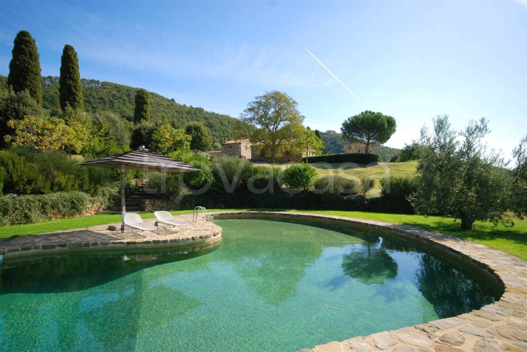 casa indipendente in vendita a Sarteano
