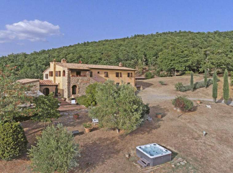 casa indipendente in vendita a Sarteano