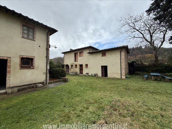 casale in vendita a Sarteano