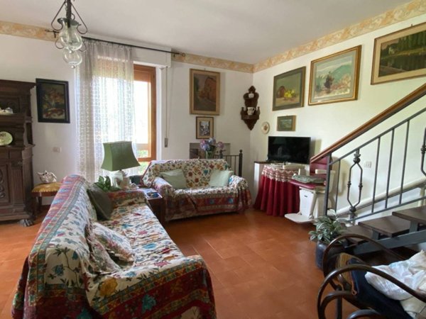 casa indipendente in vendita a Sarteano