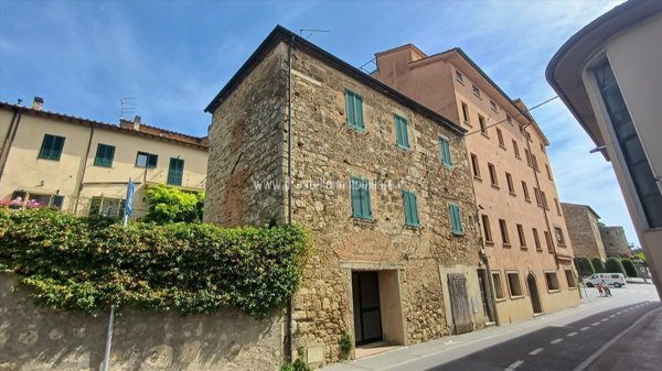 casa indipendente in vendita a Sarteano