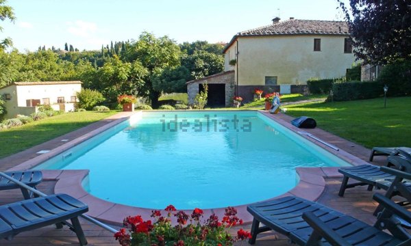 casa indipendente in vendita a Sarteano