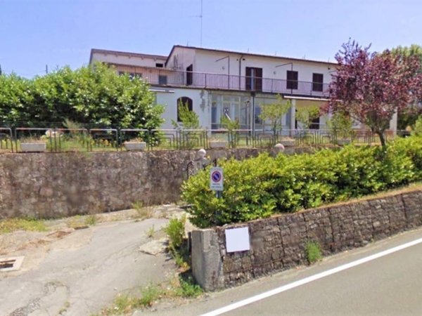 negozio in vendita a Sarteano