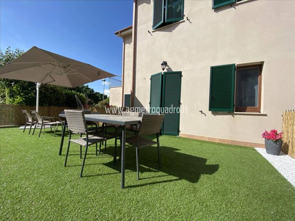 casa indipendente in vendita a Sarteano