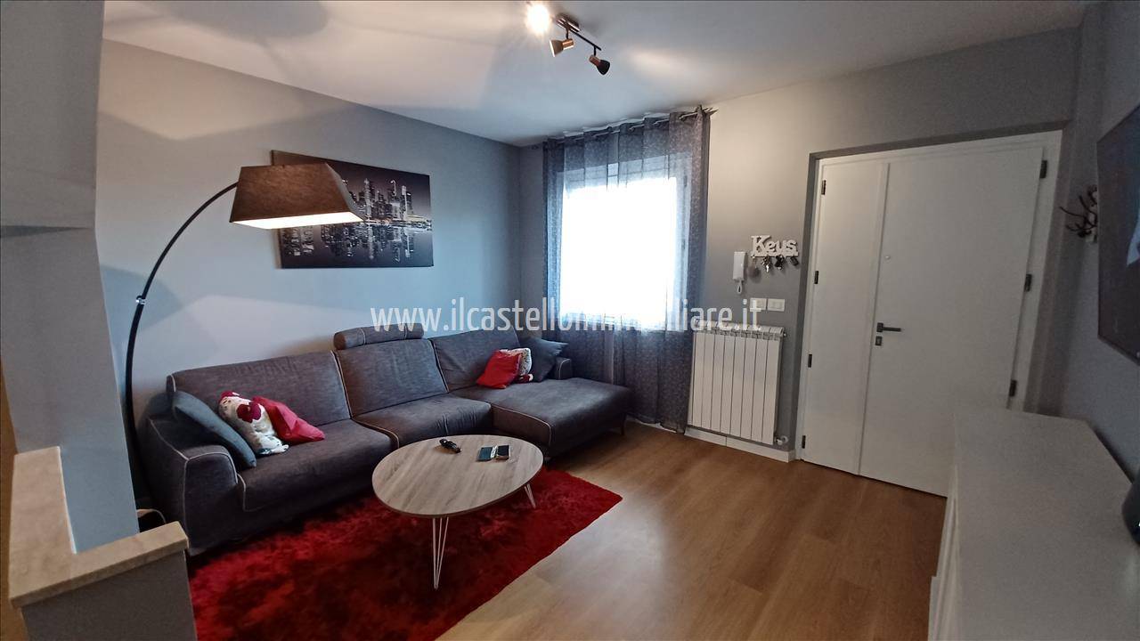 intera palazzina in vendita a Sarteano