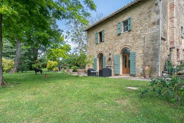 casa indipendente in vendita a Sarteano
