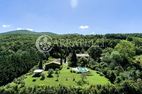 casale in vendita a Sarteano